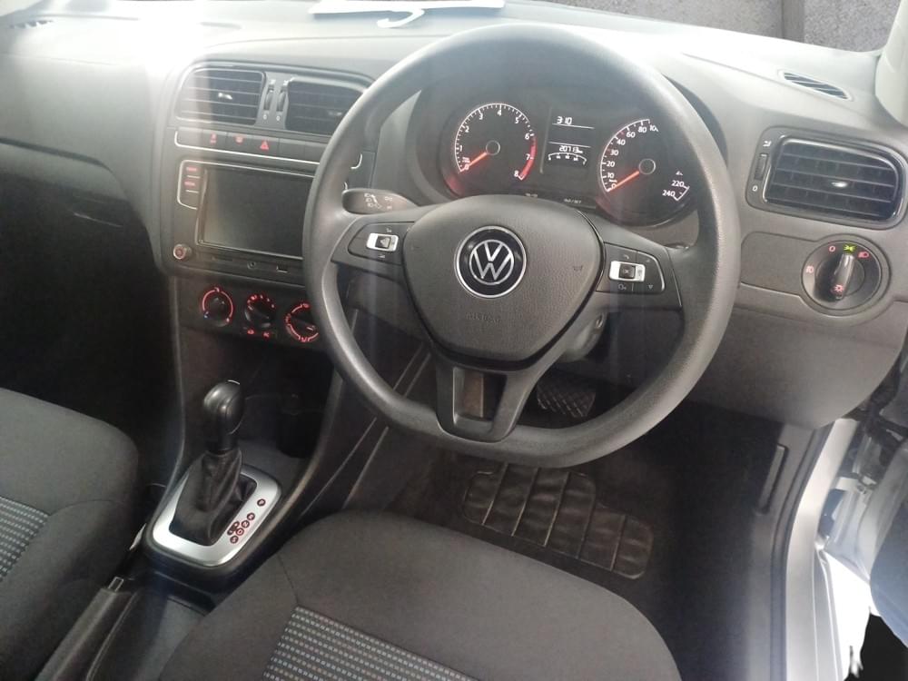 Volkswagen Polo Vivo Hatch 1.6 Comfortline Tiptronic
