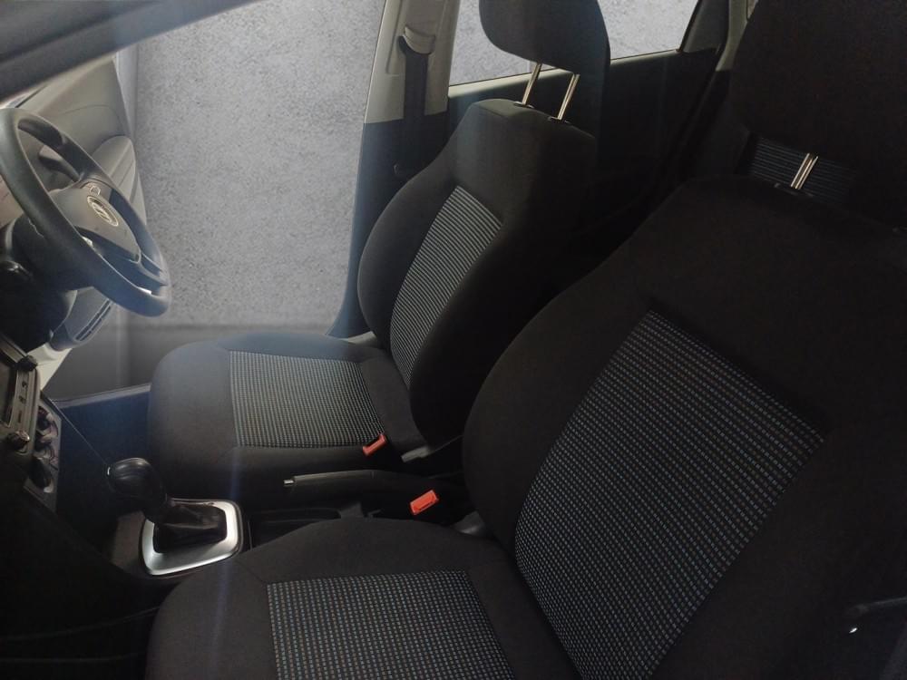 Volkswagen Polo Vivo Hatch 1.6 Comfortline Tiptronic