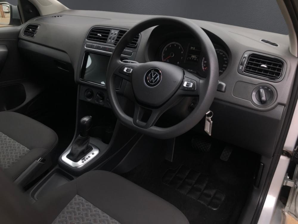 Volkswagen Polo Vivo Hatch 1.6 Life