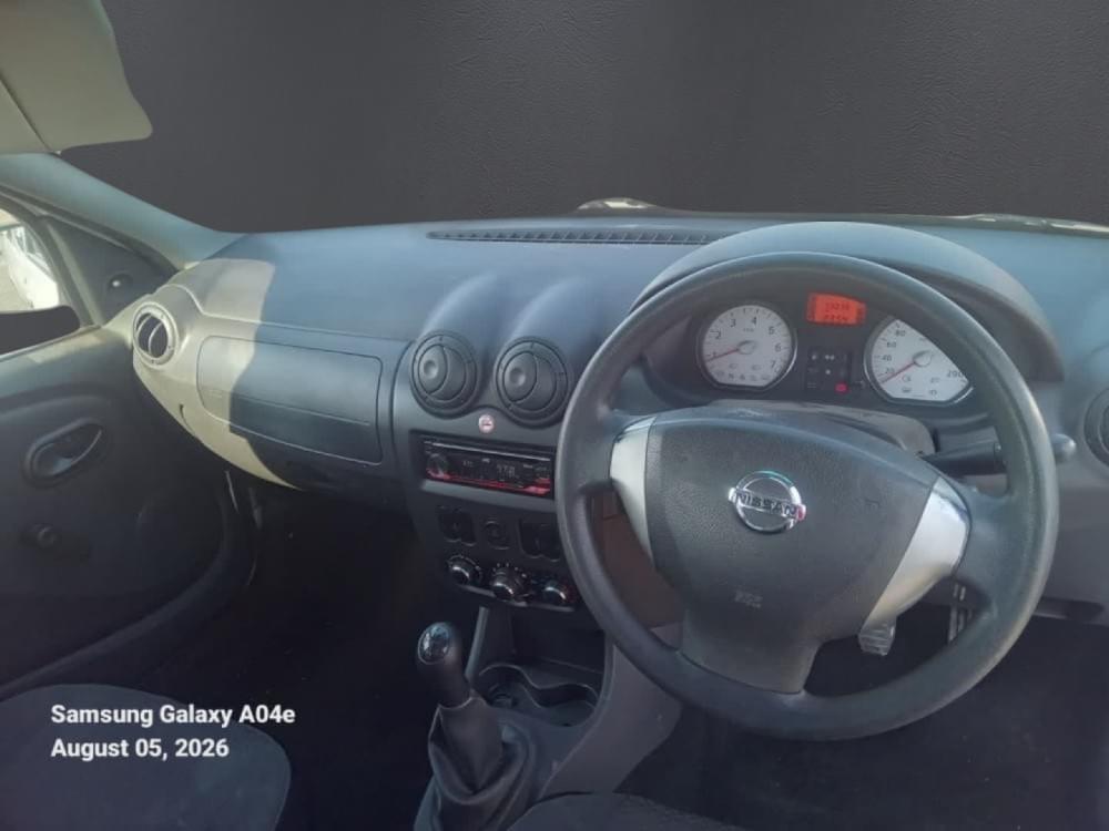 Nissan Np200 1.6 8V Ac Safety Pack