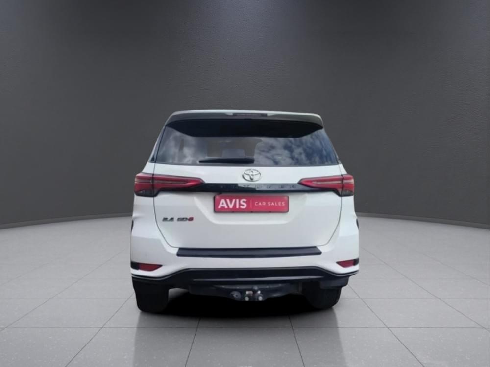 Toyota Fortuner 2.4 Gd-6 Rb 6At