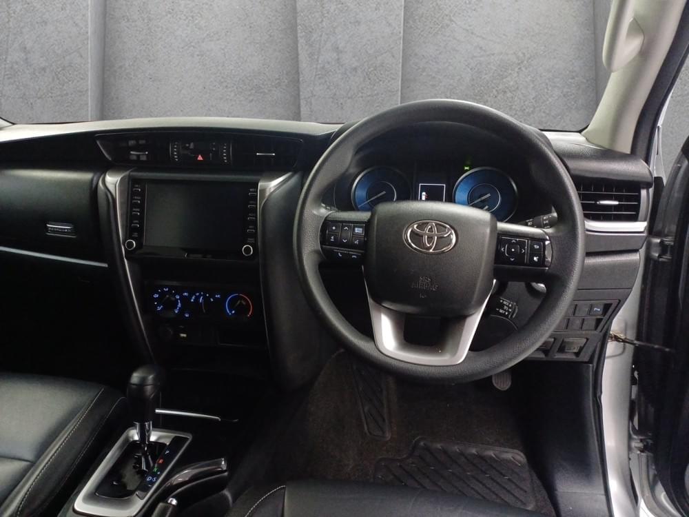 Toyota Fortuner 2.4 Gd-6 Rb At