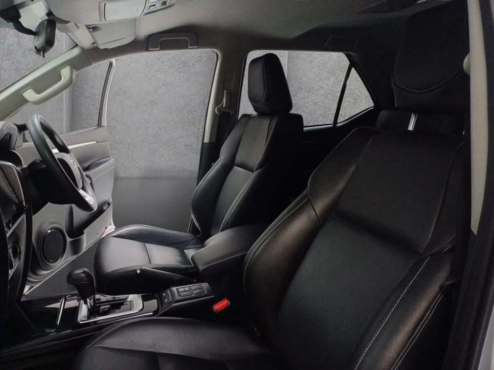 Toyota Fortuner 2.4 Gd-6 Rb At