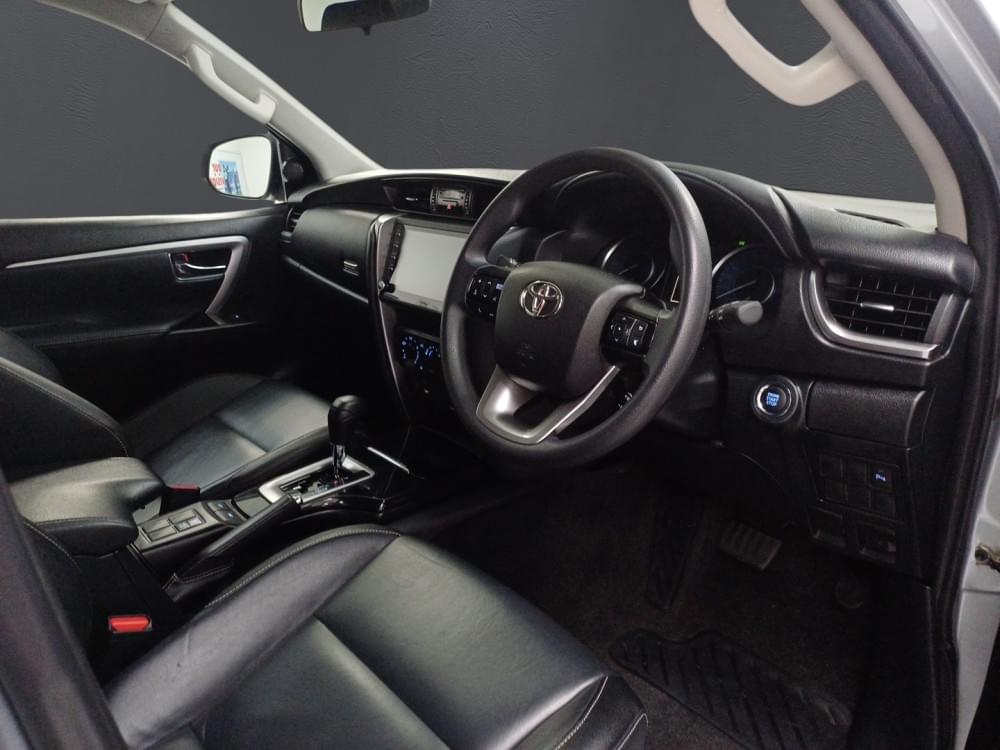 Toyota Fortuner 2.4 Gd-6 Rb 6At