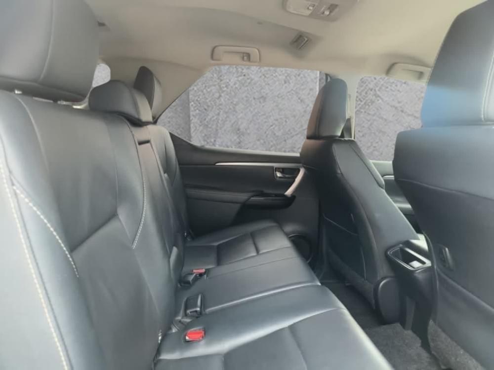 Toyota Fortuner 2.4 Gd-6 Rb At