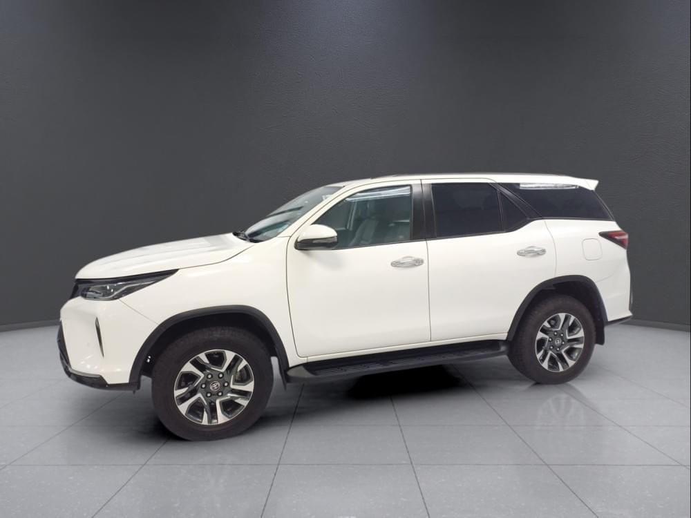 Toyota Fortuner 2.4 Gd-6 Rb 6At