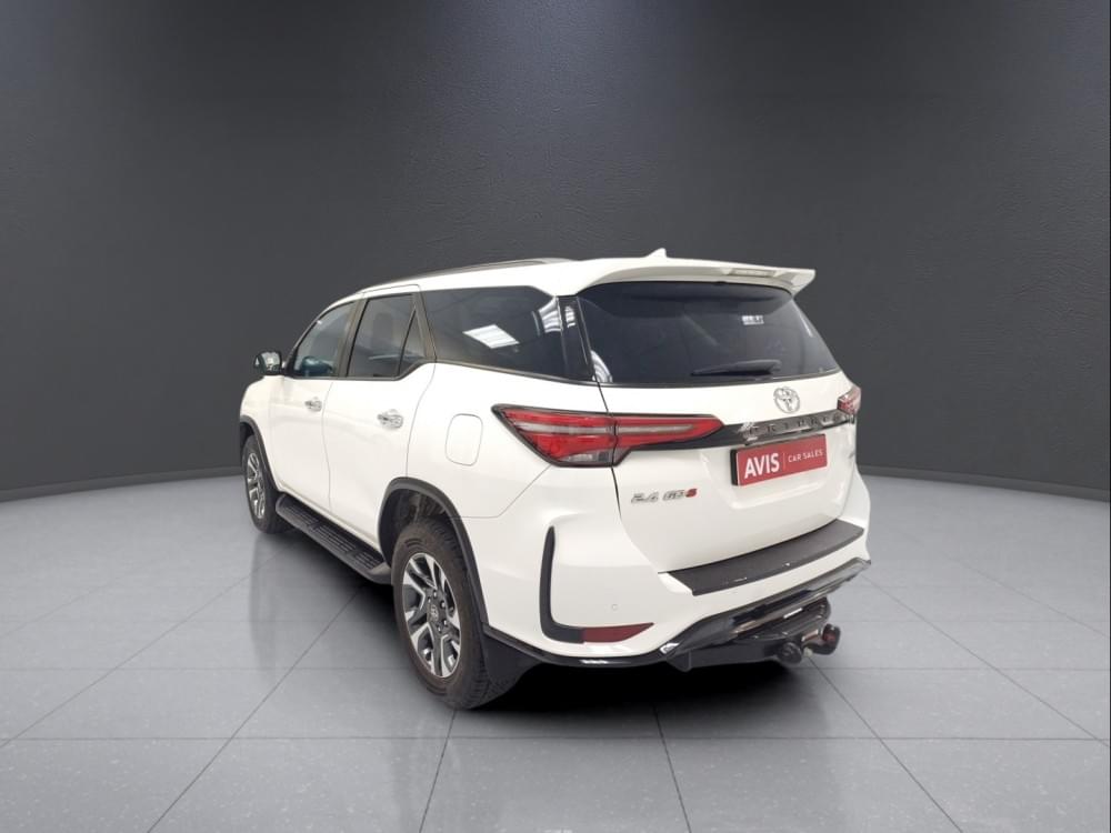 Toyota Fortuner 2.4 Gd-6 Rb 6At