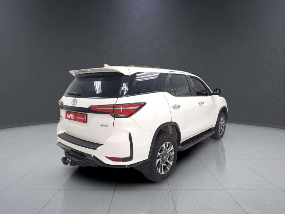Toyota Fortuner 2.4 Gd-6 Rb 6At