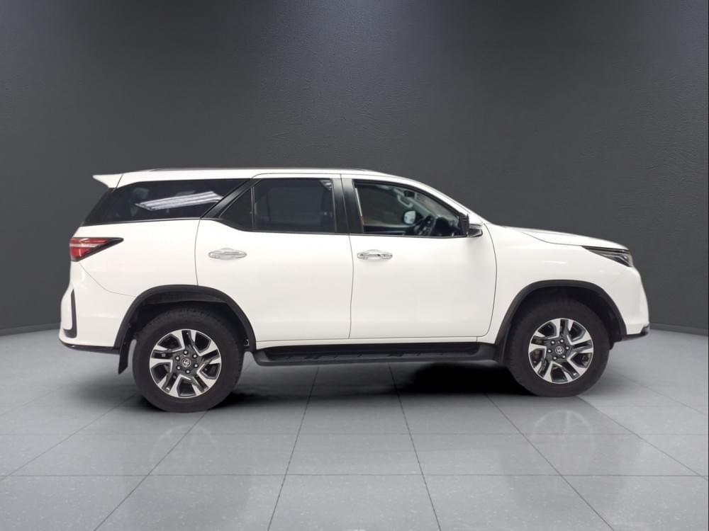 Toyota Fortuner 2.4 Gd-6 Rb 6At