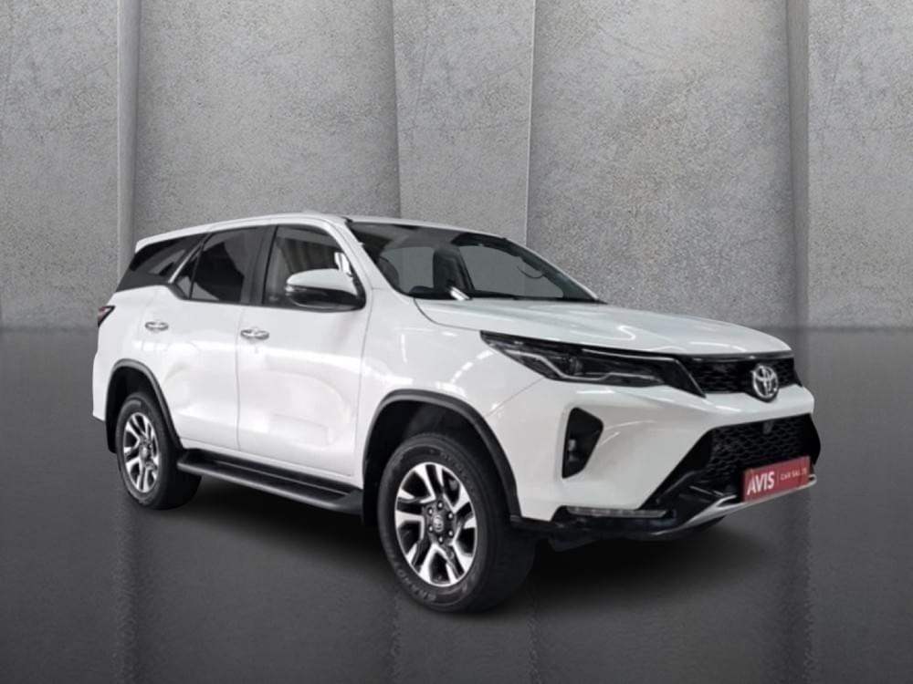 Toyota Fortuner 2.4 Gd-6 Rb At