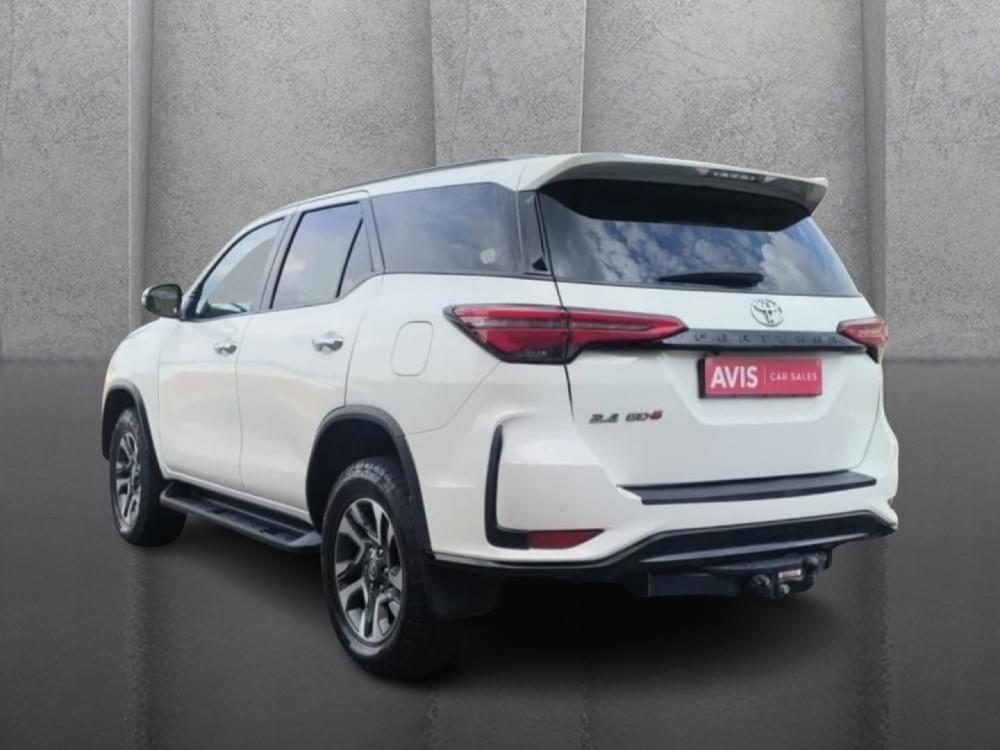 Toyota Fortuner 2.4 Gd-6 Rb At