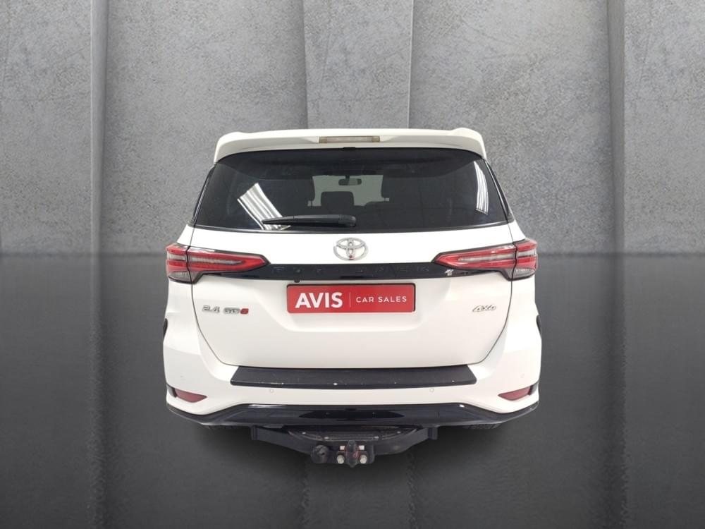 Toyota Fortuner 2.4 Gd-6 Rb At