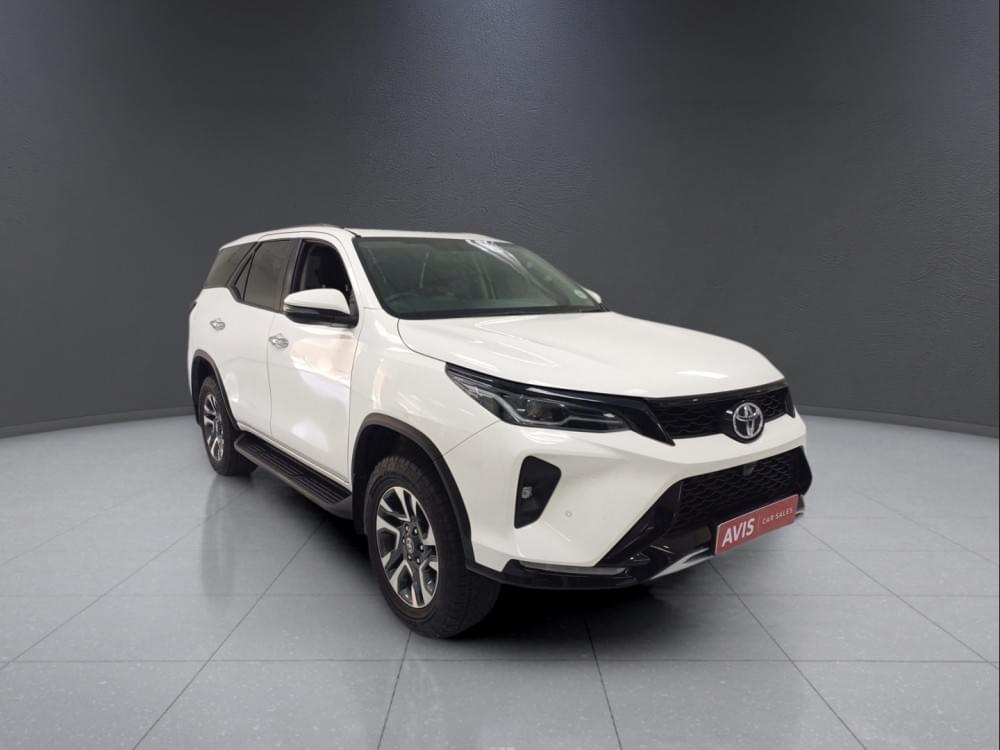 Toyota Fortuner 2.4 Gd-6 Rb At