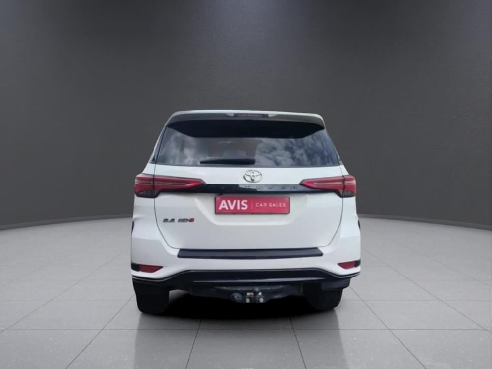 Toyota Fortuner 2.4 Gd-6 Rb 6At