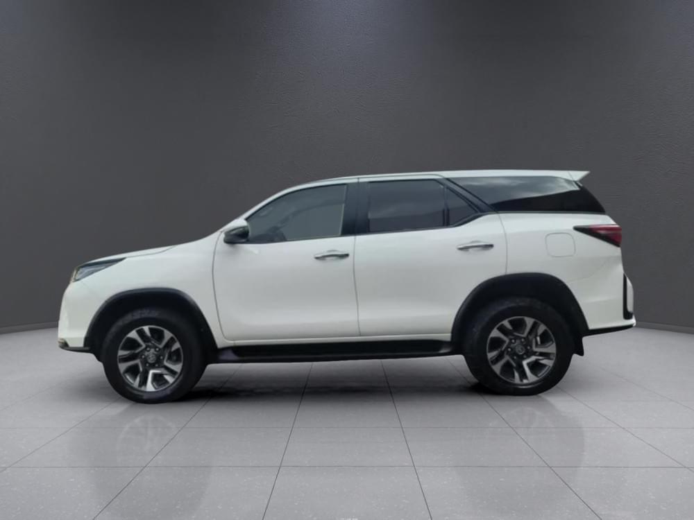Toyota Fortuner 2.4 Gd-6 Rb 6At