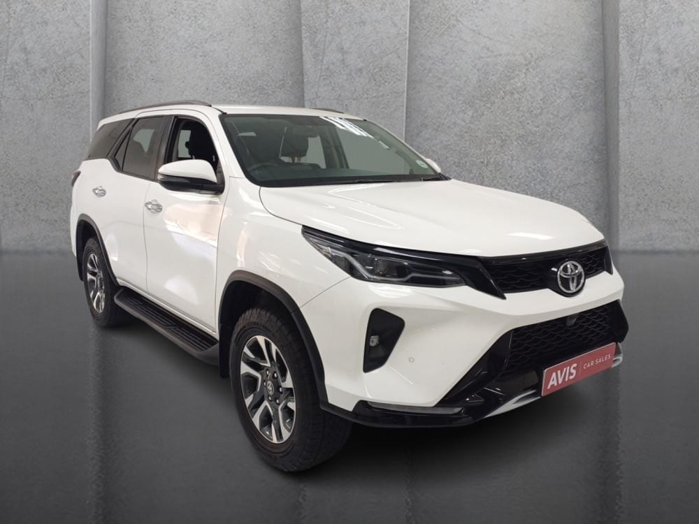 Toyota Fortuner 2.4 Gd-6 Rb At