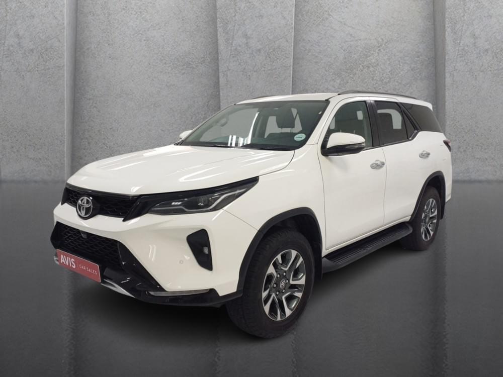 Toyota Fortuner 2.4 Gd-6 Rb At