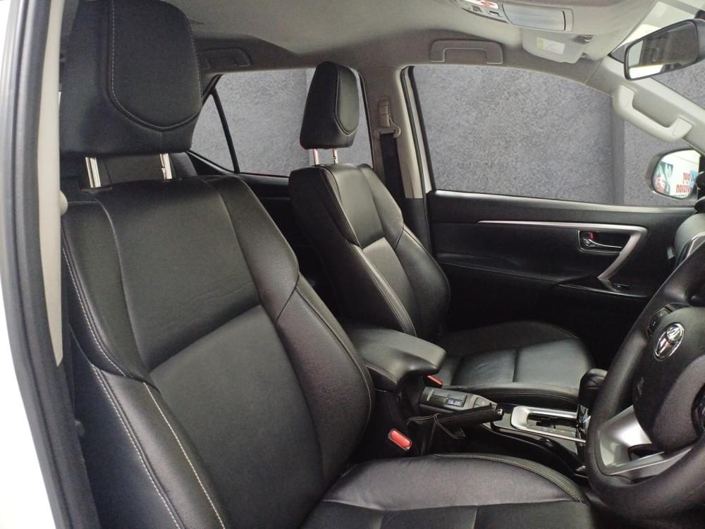 Toyota Fortuner 2.4 Gd-6 Rb At