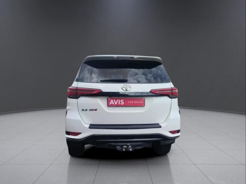 Toyota Fortuner 2.4 Gd-6 Rb 6At