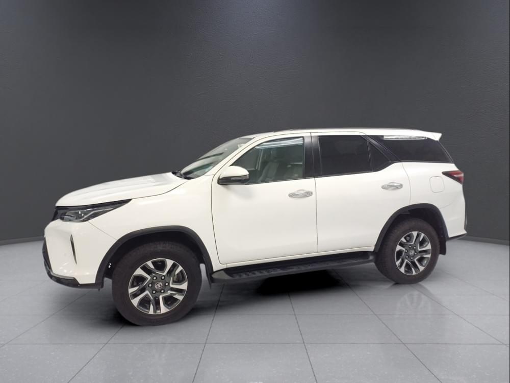Toyota Fortuner 2.4 Gd-6 4X4 At