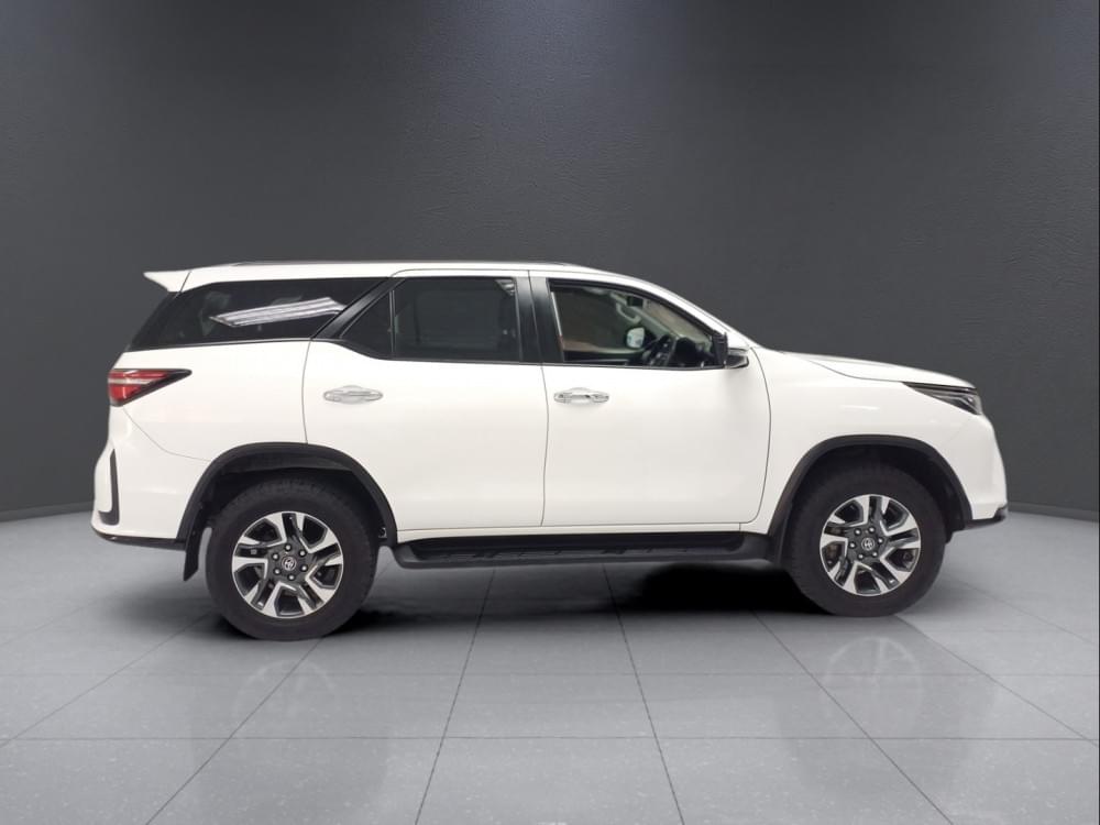 Toyota Fortuner 2.4 Gd-6 4X4 At