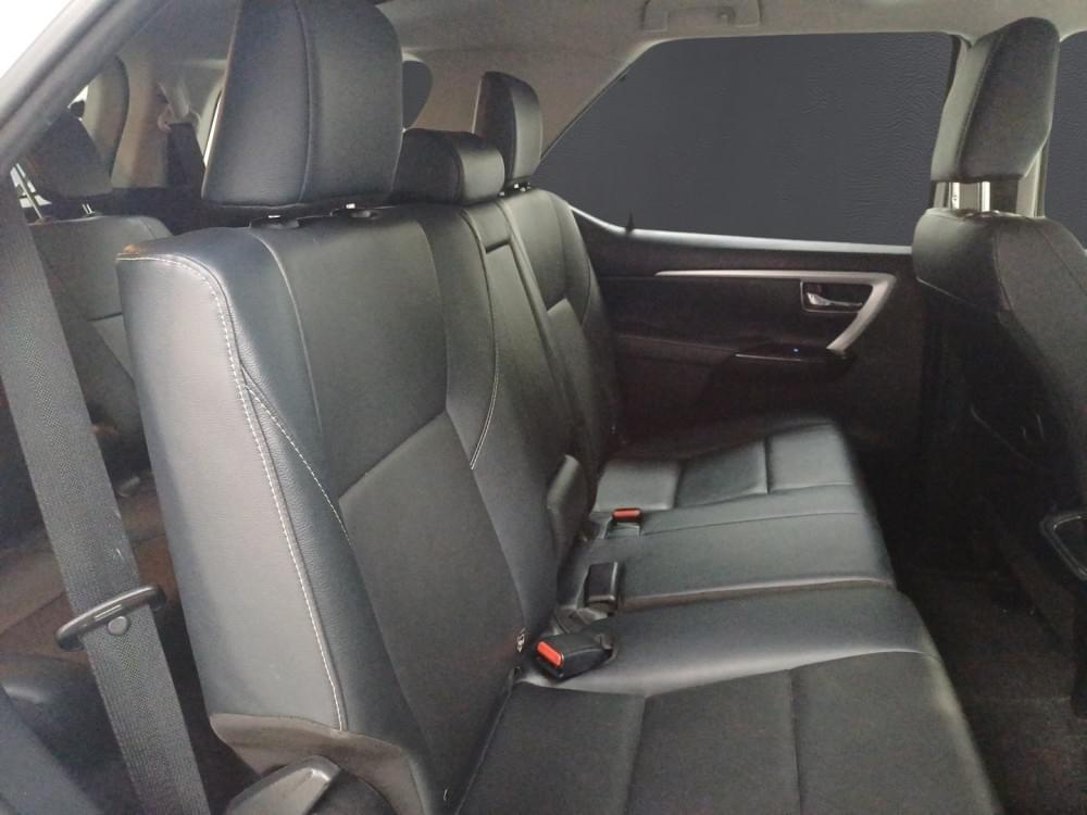 Toyota Fortuner 2.4 Gd-6 4X4 6At