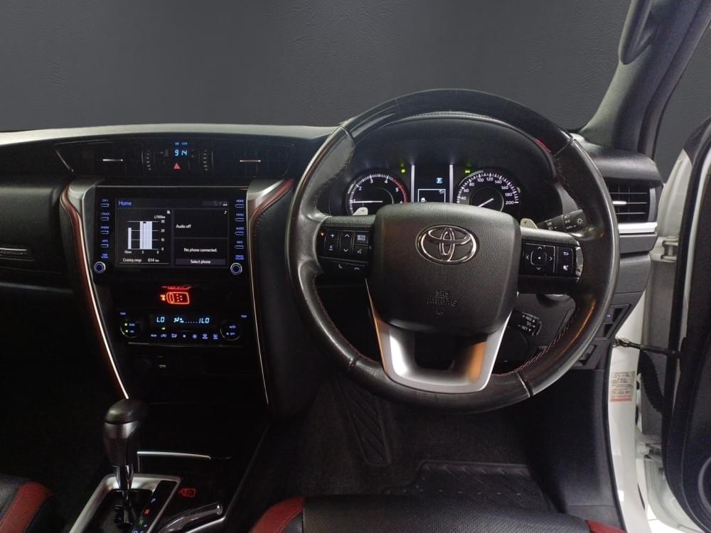 Toyota Fortuner 2.8 Gd-6 Rb At