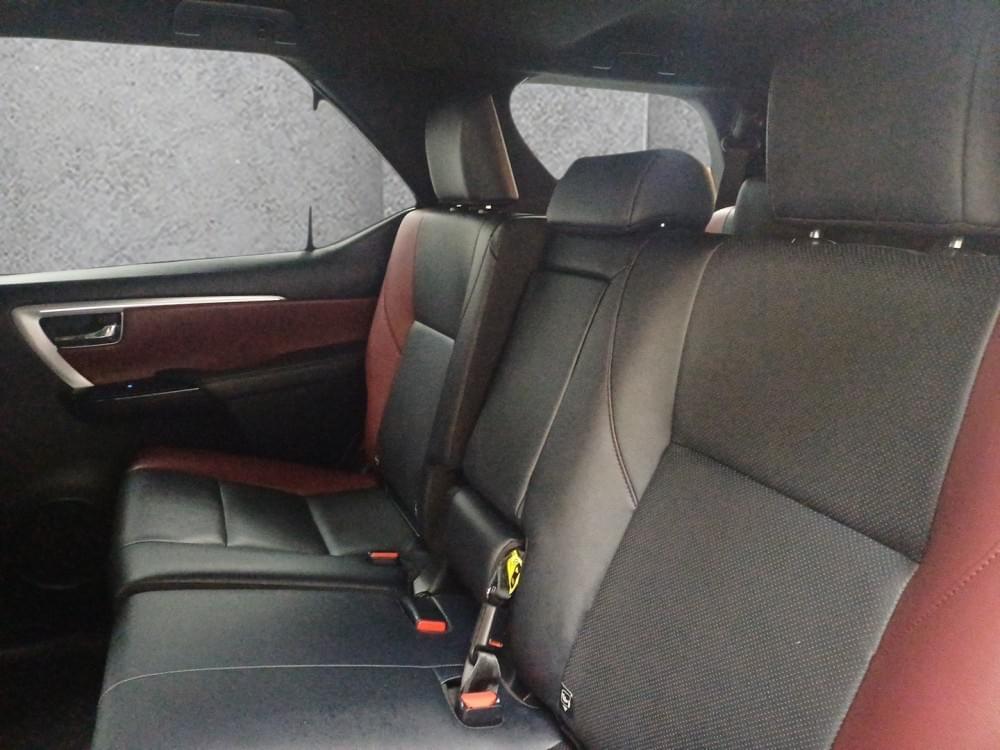 Toyota Fortuner 2.8 Gd-6 Rb At