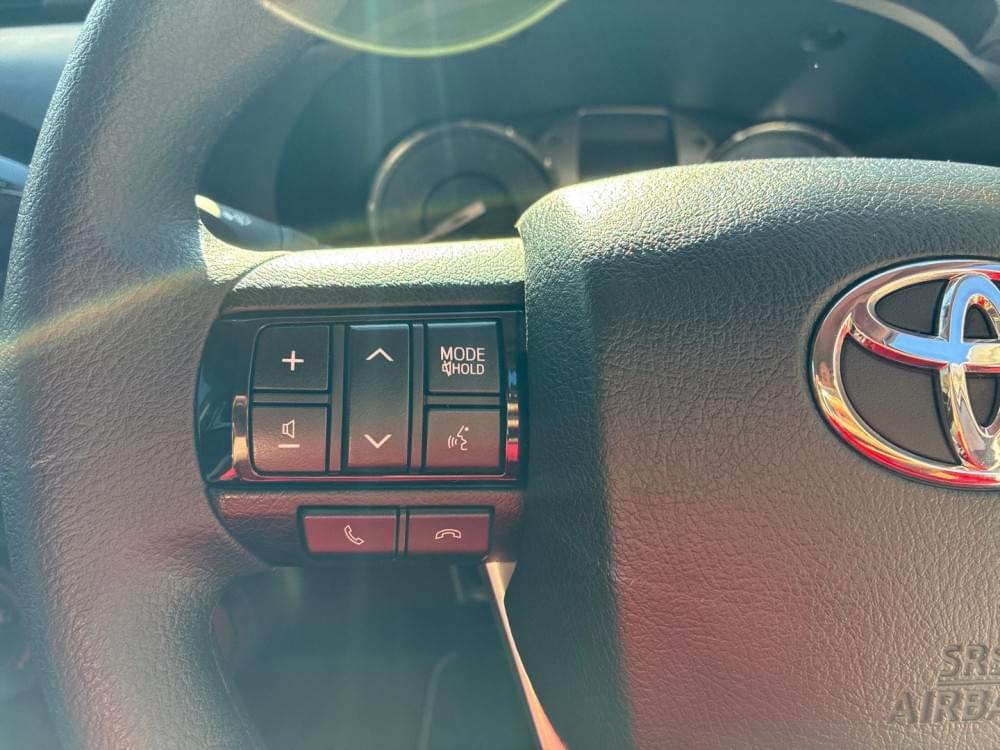 Toyota Hilux 2.4 Gd-6 Rb Raider D Cab 6At