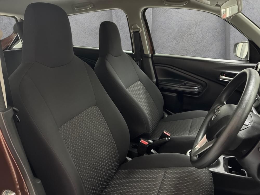 Toyota Vitz 1.0 Xr