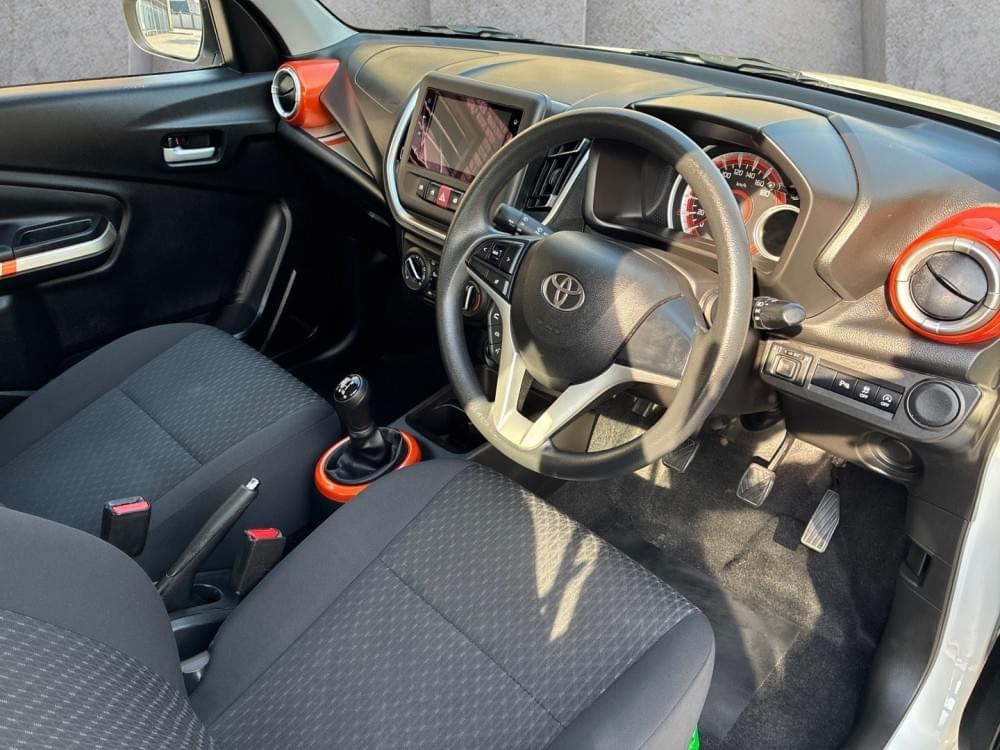 Toyota Vitz 1.0 Xr X-Cite