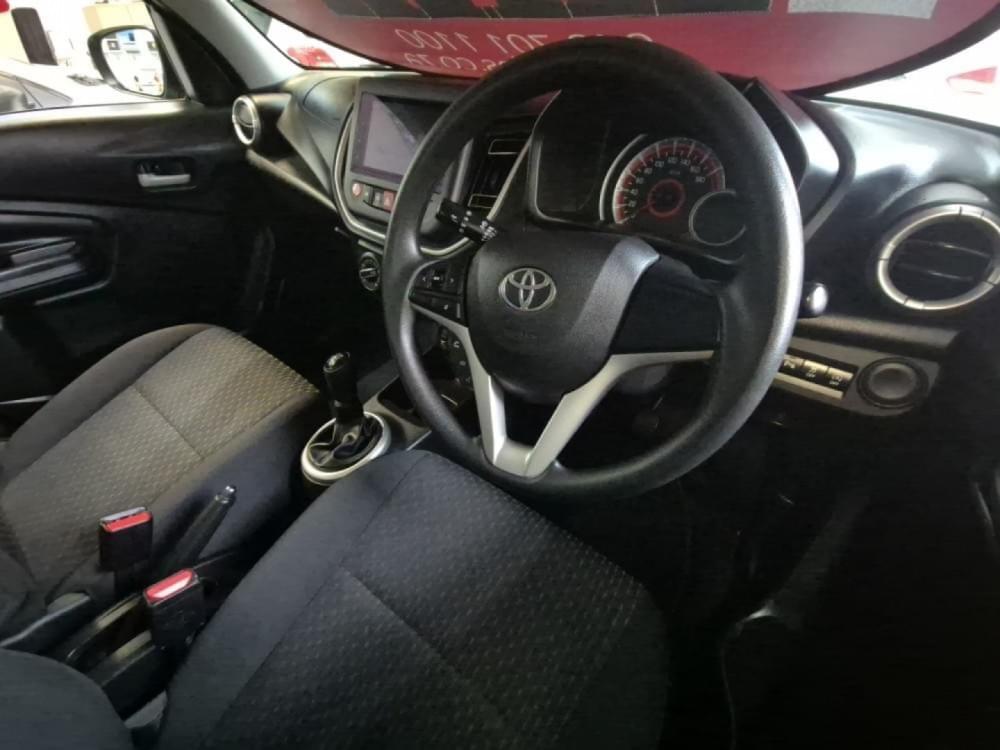 Toyota Vitz 1.0 Xr Amt