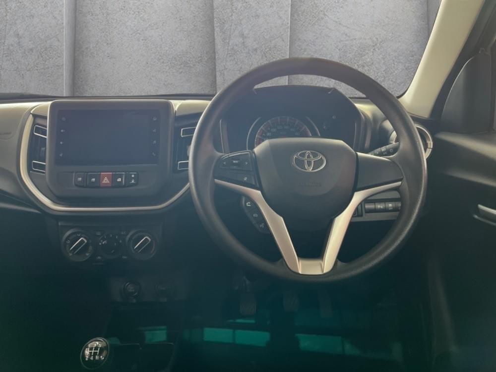 Toyota Vitz 1.0 Xr Amt