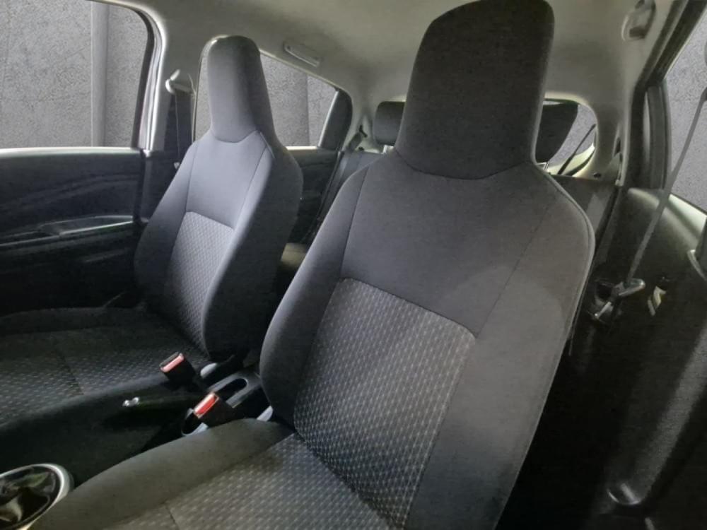 Toyota Vitz 1.0 Xr Amt