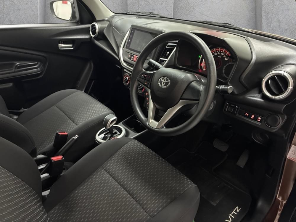 Toyota Vitz 1.0 Xr Amt