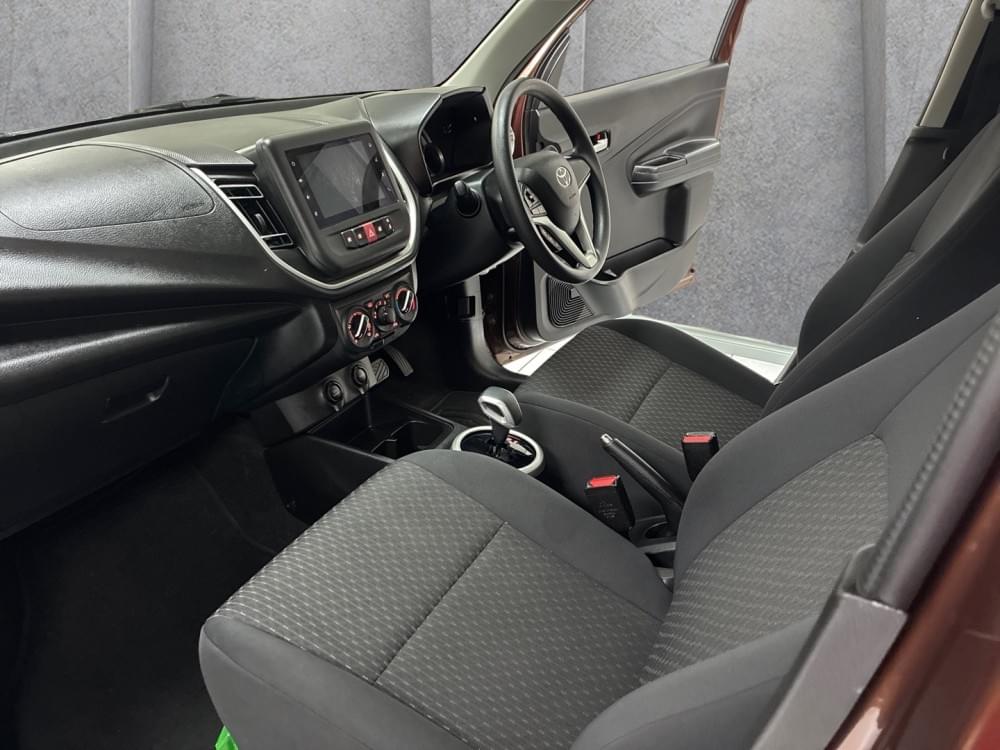 Toyota Vitz 1.0 Xr Amt