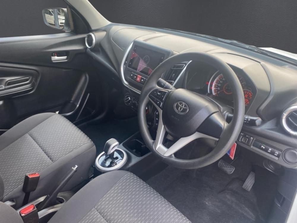 Toyota Vitz 1.0 Xr Amt