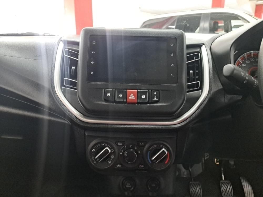 Toyota Vitz 1.0 Xr Amt