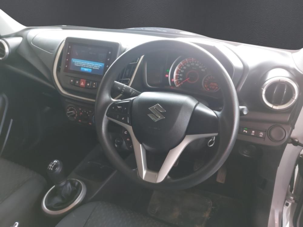 Toyota Vitz 1.0 Xr Mt