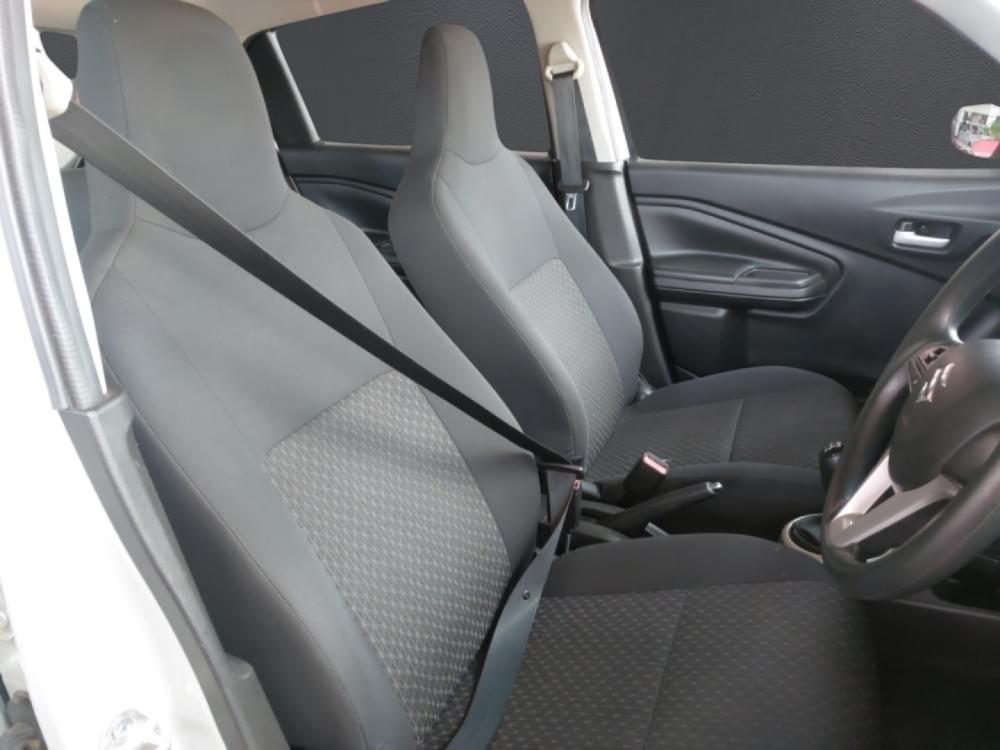 Toyota Vitz 1.0 Xr Mt
