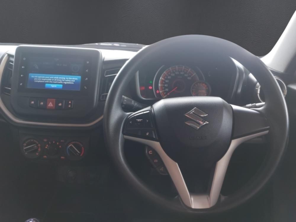 Toyota Vitz 1.0 Xr Mt