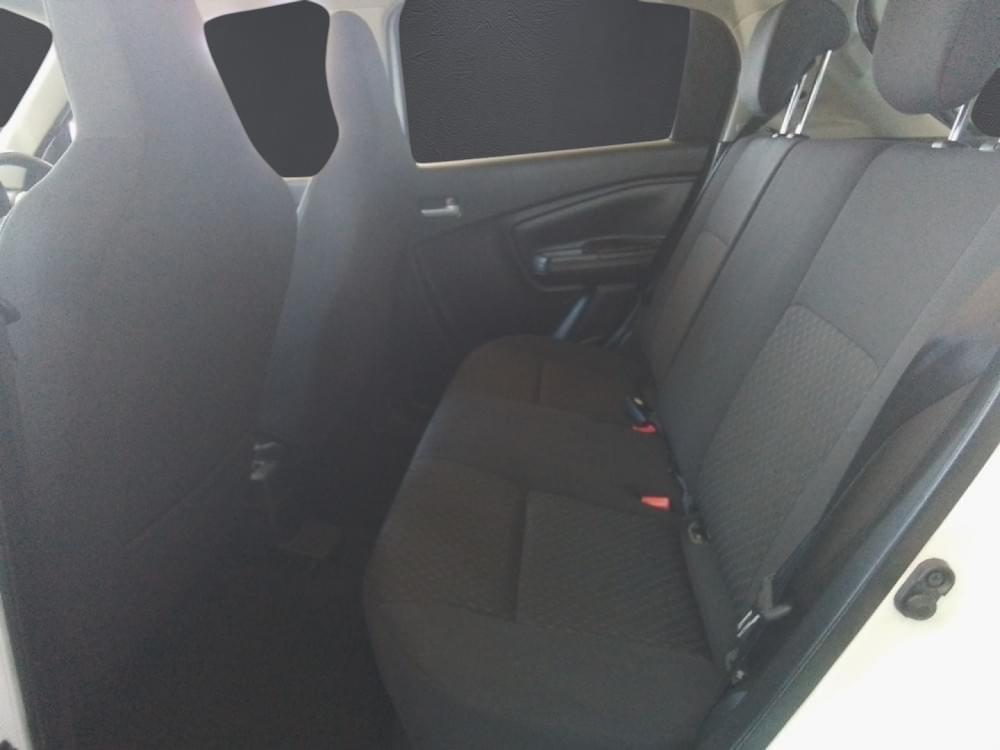 Toyota Vitz 1.0 Xr Mt