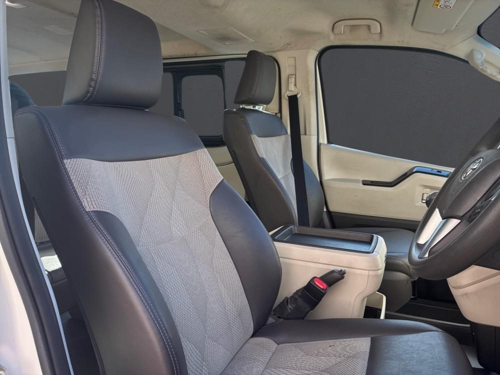 Toyota Quantum 2.8 Gl 11-Seater Lwb