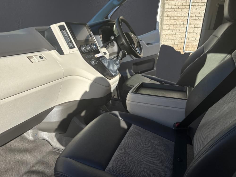 Toyota Quantum 2.8 Gl 11-Seater Lwb