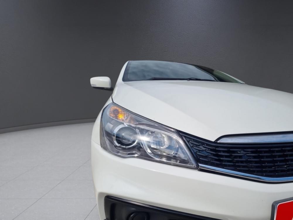 Suzuki N/A 1.5 Gl At