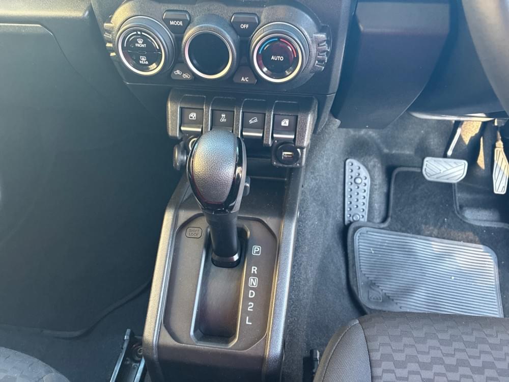 Suzuki Jimny 1.5 Glx At