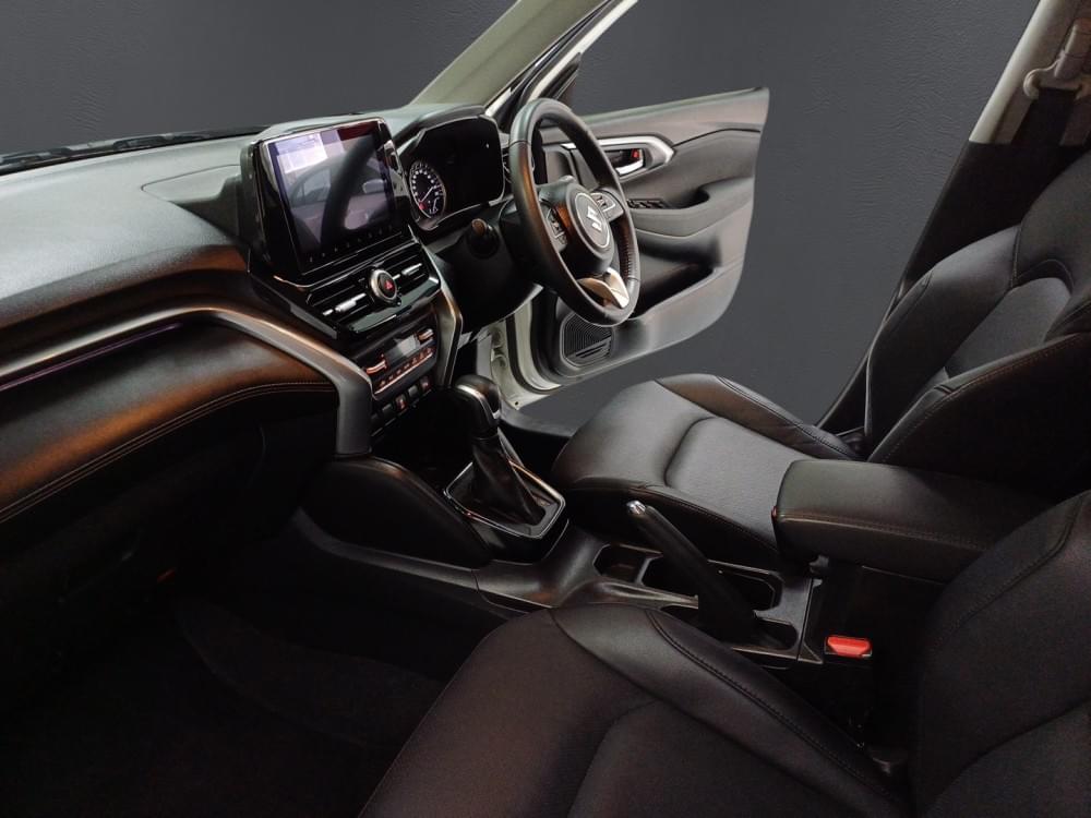 Suzuki N/A 1.5 Glx At