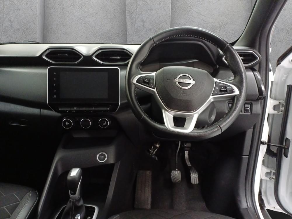 Nissan Magnite 1.0 Acenta Plus Cvt Oled