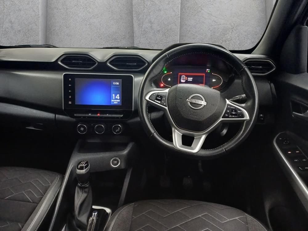 Nissan Magnite 1.0 Acenta Plus Cvt Oled