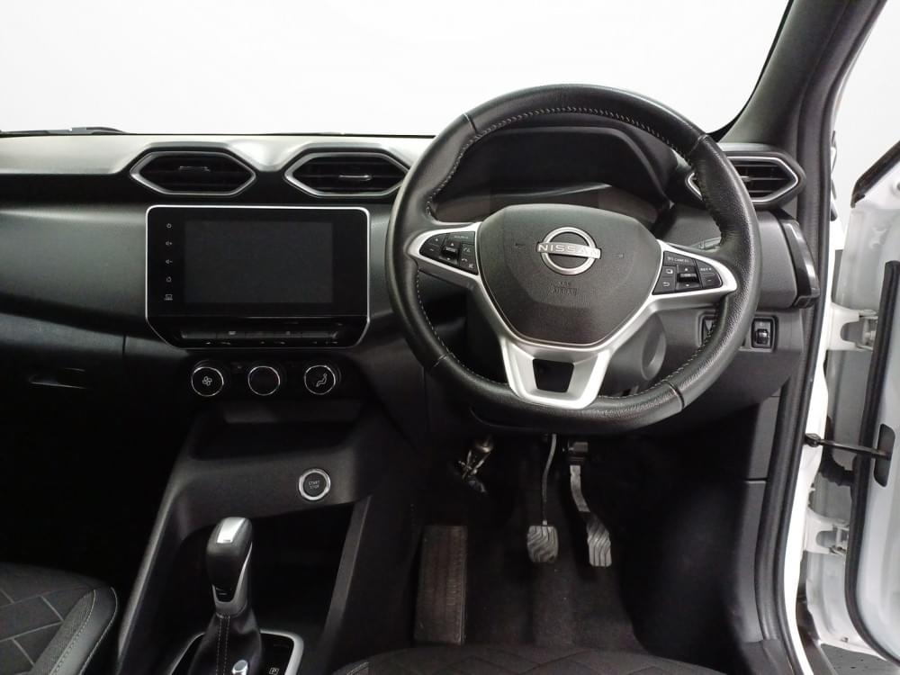 Nissan Magnite 1.0 Acenta Plus Cvt Oled